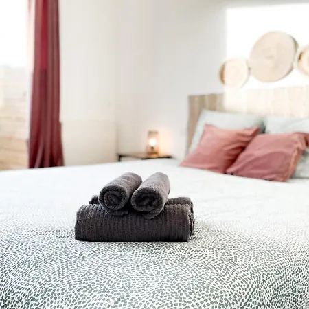 Jacuzzi Au Cocon Brestois * Брест