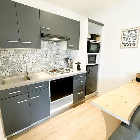 Apartmán Jacuzzi Au Cocon Brestois *