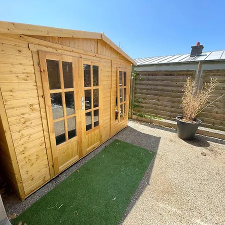 Апартаменты Jacuzzi Au Cocon Brestois Брест