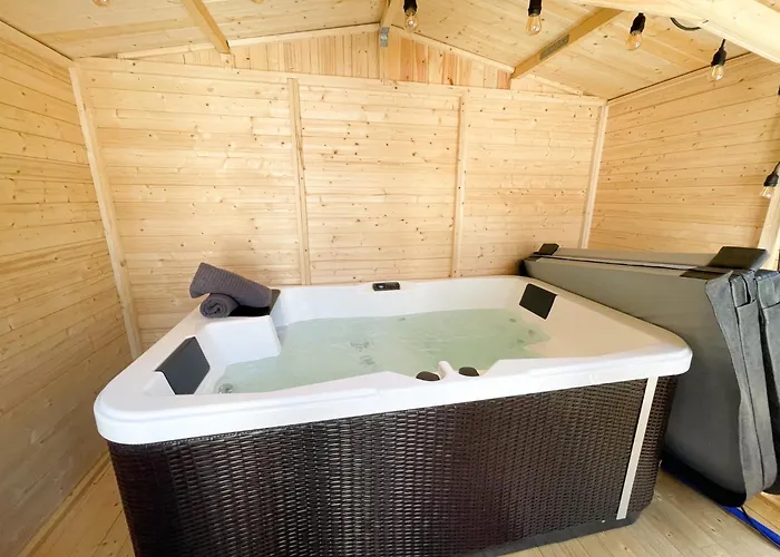 Jacuzzi Au Cocon Brestois Апартаменты Брест